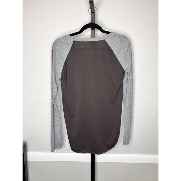 Chaser Wild & Free Brooklyn Eagle Graphic Raglan Tee in Black/Gray Size Medium - Picture 3 of 6